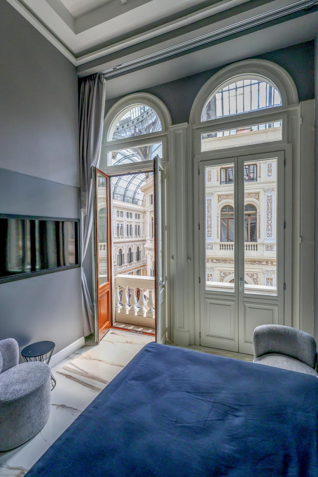 Maison San Carlo Luxury Suites نابولي المظهر الخارجي الصورة