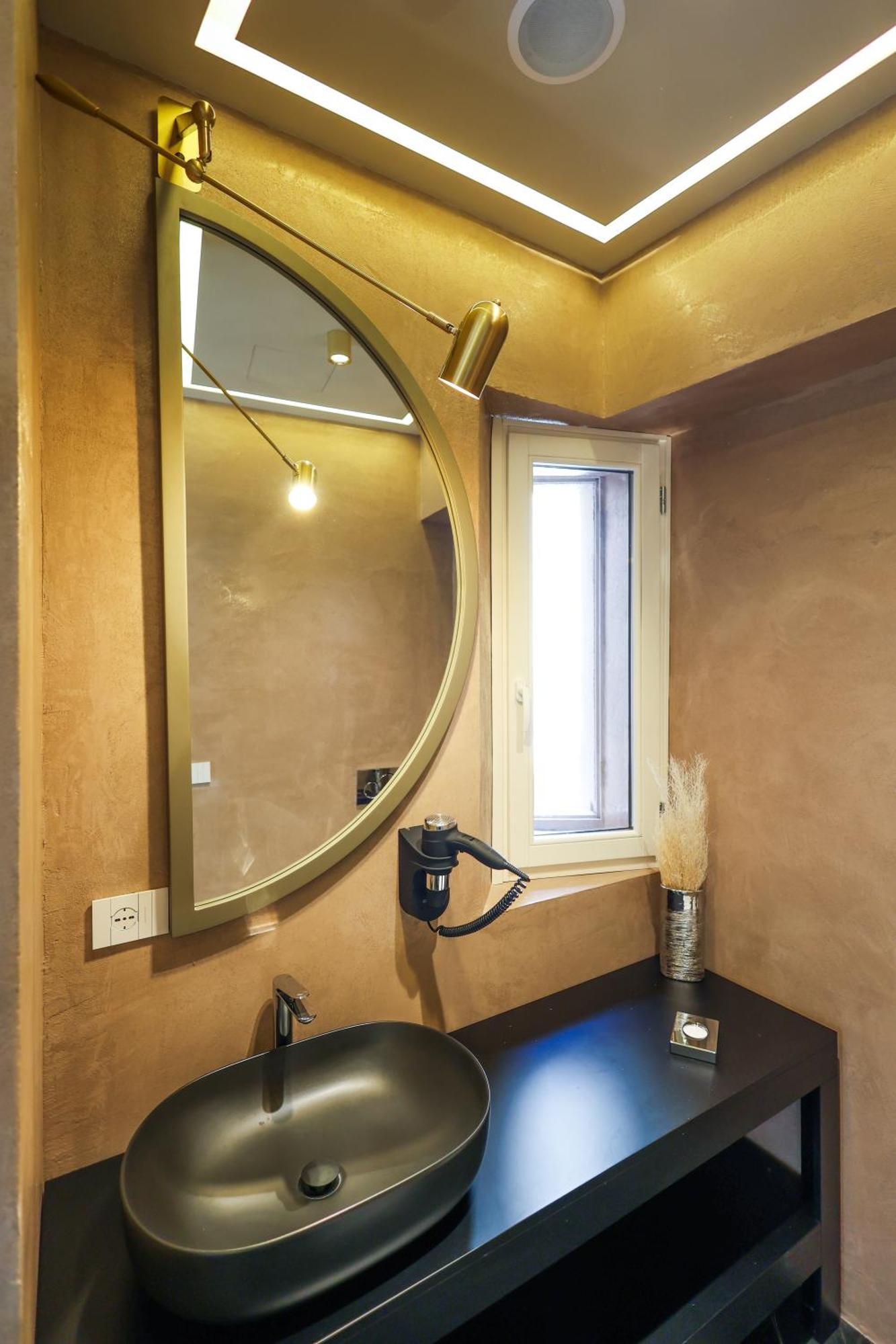 Maison San Carlo Luxury Suites نابولي المظهر الخارجي الصورة