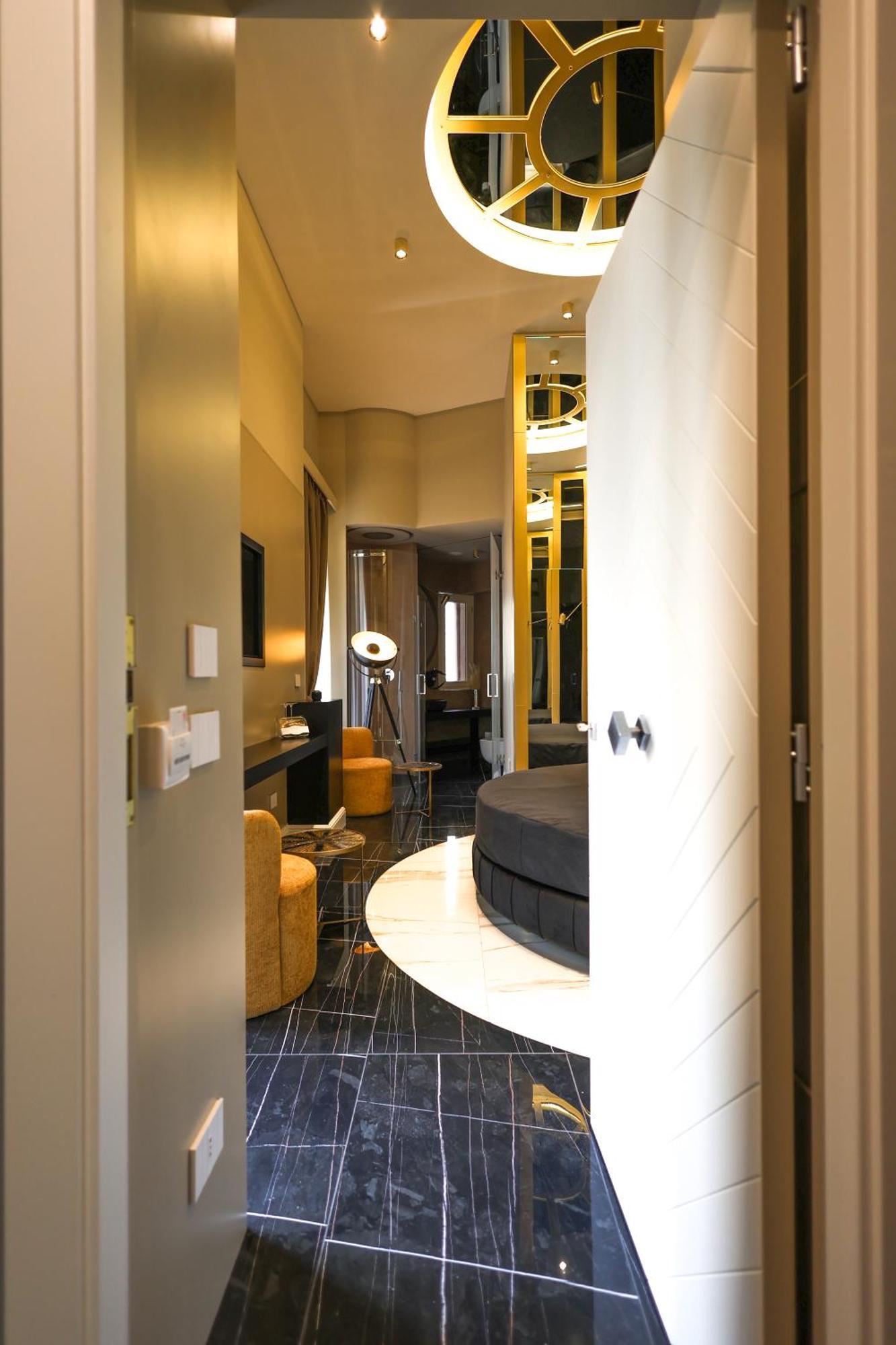Maison San Carlo Luxury Suites نابولي المظهر الخارجي الصورة