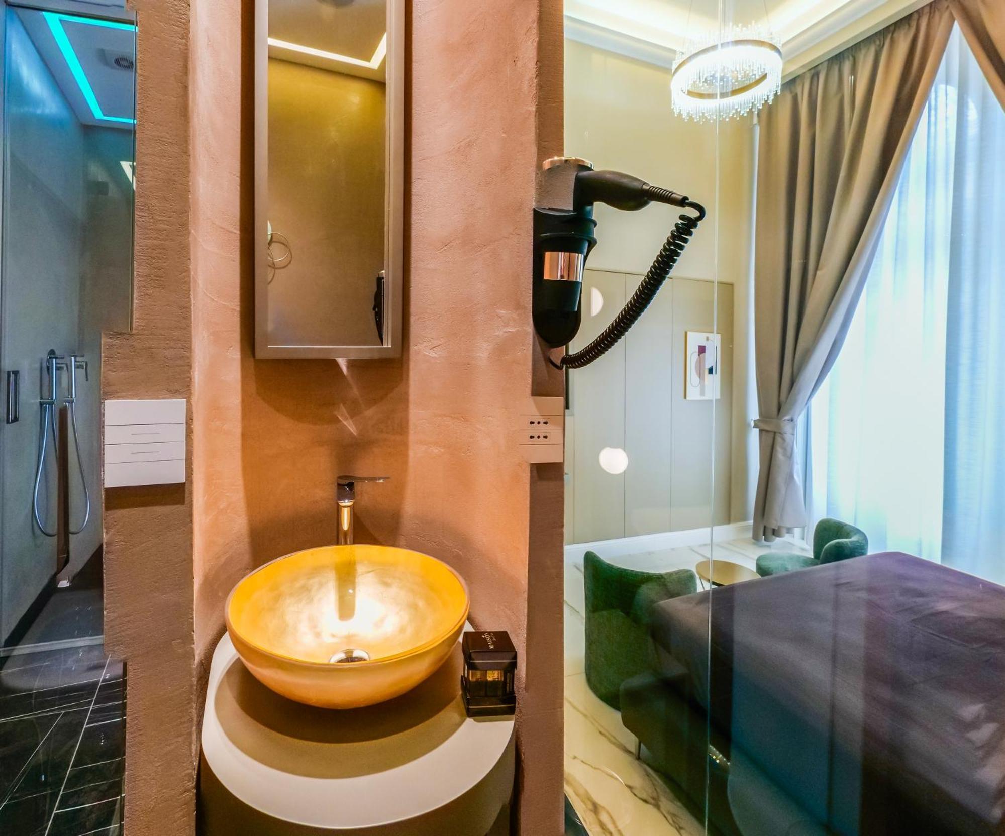 Maison San Carlo Luxury Suites نابولي المظهر الخارجي الصورة