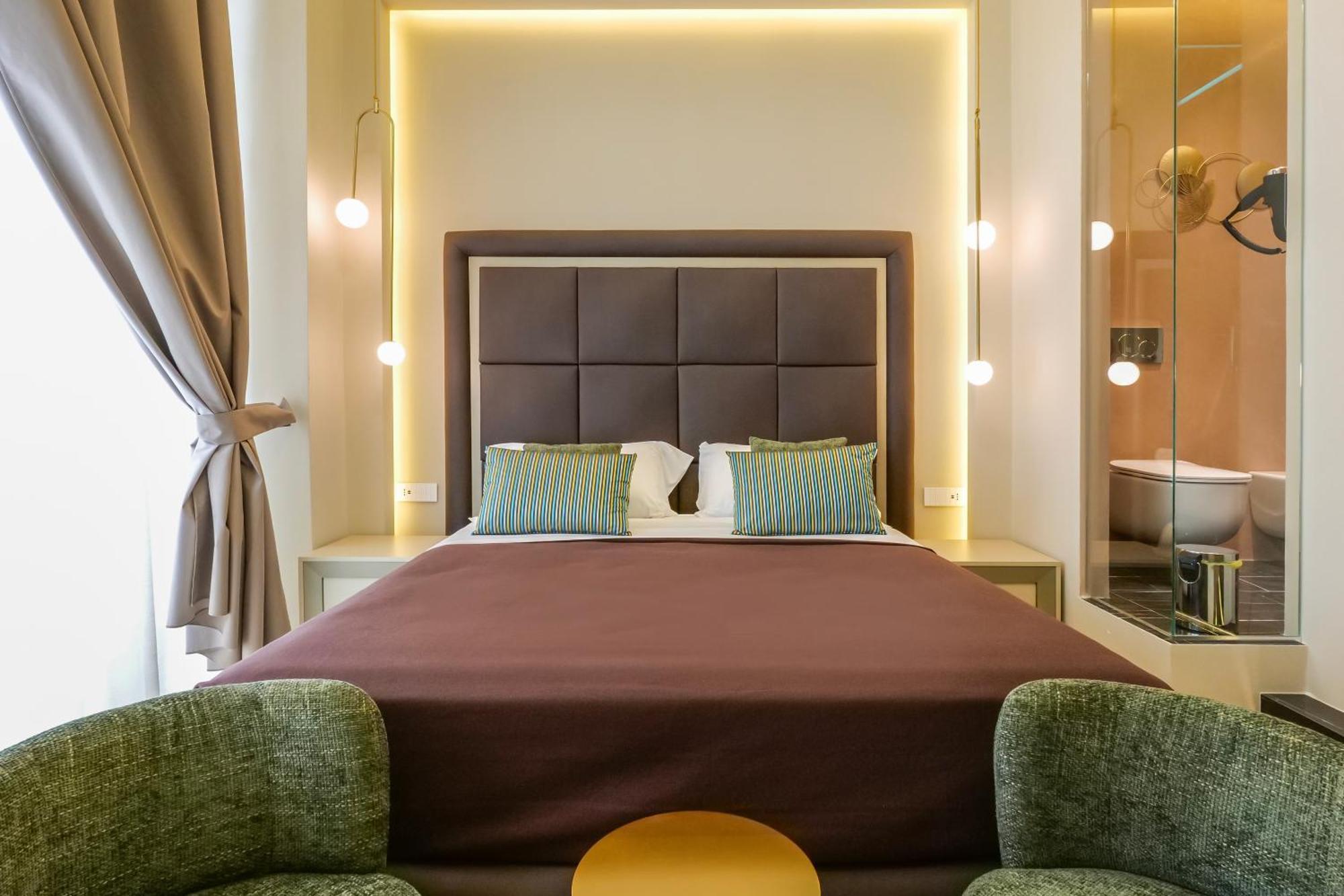 Maison San Carlo Luxury Suites نابولي المظهر الخارجي الصورة
